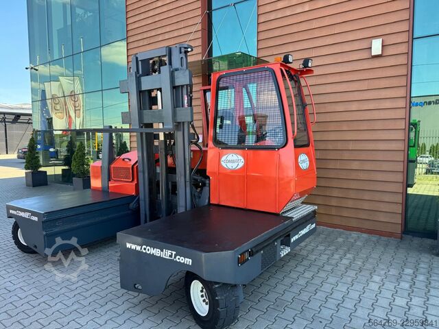 Empilhadeira lateral Combilift C5000SL // Mast with free lift