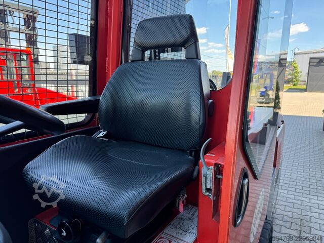 Empilhadeira lateral Combilift C5000SL // Mast with free lift
