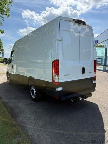 Bestelwagen Iveco Daily 35