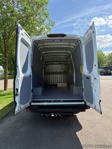 Bestelwagen Iveco Daily 35