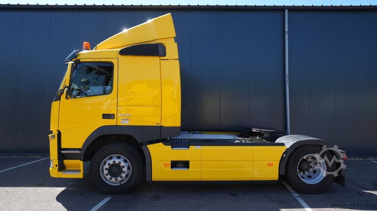 Standard-SZM Volvo FM 330 tractor unit
