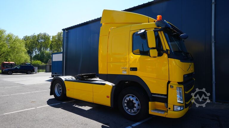 Standard-SZM Volvo FM 330 tractor unit