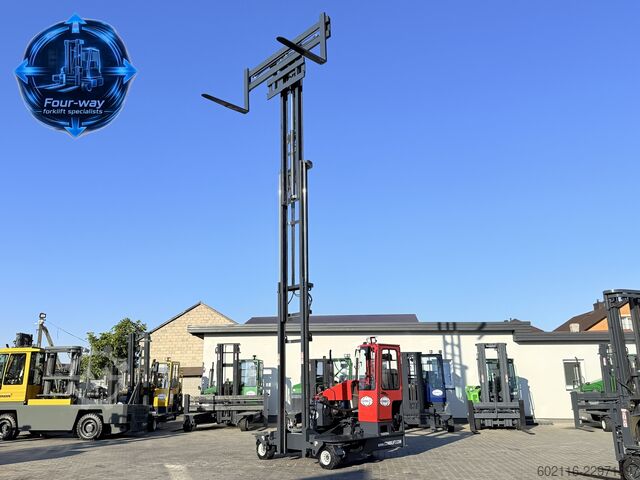 Négyirányú targoncát Combilift C4500 GAS TRIPLEX 8400 WIDE POSITIONER