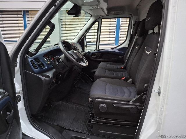 Furgon z wysokim dachem IVECO 35S14HA8 V/P / H3- Maxi-Hoch 2.10m / Hi-Matic