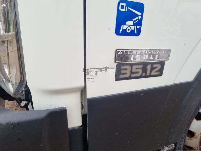 Hoogwerker op truck Isoli PT200 on Nissan NT400