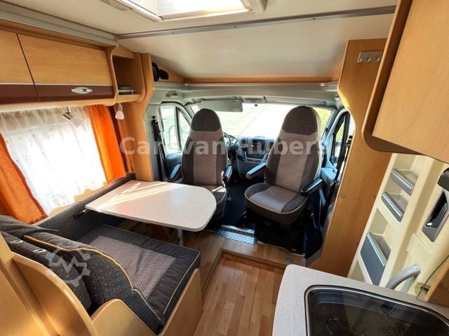 Autorulotă semi-integrată DETHLEFFS T 001 - Festbett -  - Solar - Klima -