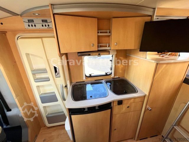 Autorulotă semi-integrată DETHLEFFS T 001 - Festbett -  - Solar - Klima -