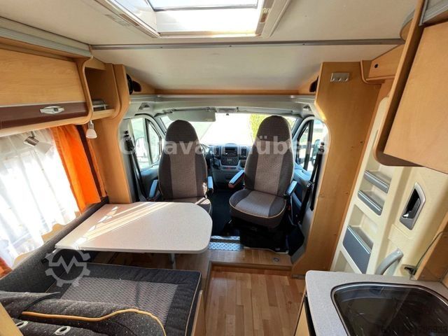 Autorulotă semi-integrată DETHLEFFS T 001 - Festbett -  - Solar - Klima -
