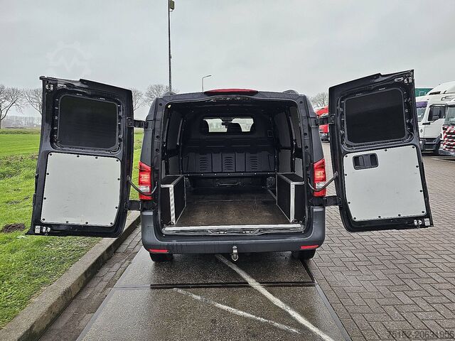 Στέισον βάγκον με ψηλή οροφή MERCEDES-BENZ VITO 116CI Airco, Trekhaak