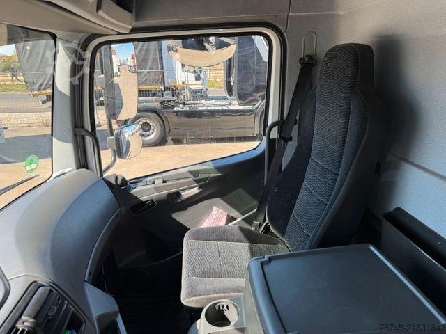 Kamion sa ravnom platformom i ceradom MERCEDES-BENZ ATEGO 818 *  *STANDHEIZUNG*LBW * AUTOMATIK*