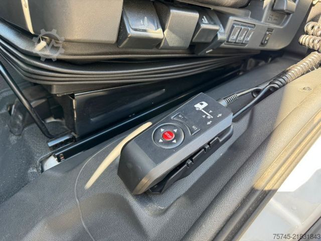 Kamion sa ravnom platformom i ceradom MERCEDES-BENZ ATEGO 818 *  *STANDHEIZUNG*LBW * AUTOMATIK*