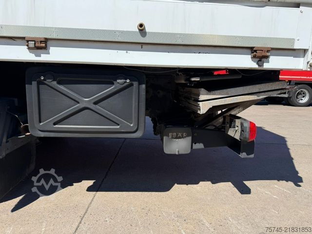 Kamion sa ravnom platformom i ceradom MERCEDES-BENZ ATEGO 818 *  * LBW * AUTOMATIK * 8.600 KG *