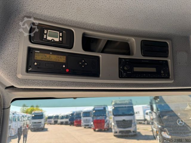 Kamion sa ravnom platformom i ceradom MERCEDES-BENZ ATEGO 818 *  * LBW * AUTOMATIK * 8.600 KG *