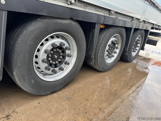 Semirimorchio con telone SCHMITZ CARGOBULL SCB*S3T *  STANDART * LIFTACHSE * HUBDACH *