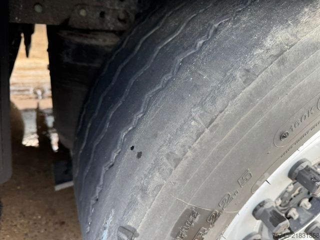Semirimorchio con telone SCHMITZ CARGOBULL SCB*S3T *  STANDART * LIFTACHSE * HUBDACH *