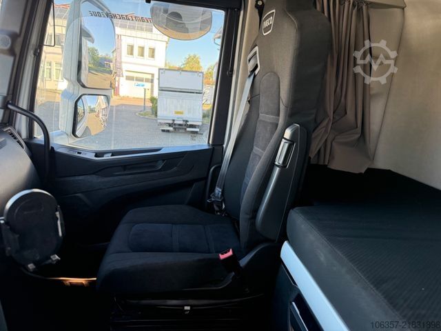 Standardní tahač IVECO STRALIS S-WAY 510 AS440S51T/FP Standklima Intard