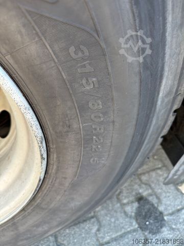 Standardní tahač IVECO STRALIS S-WAY 510 AS440S51T/FP Standklima Intard