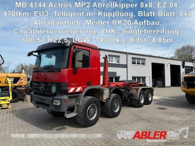 Camion benne à bras amovible MERCEDES-BENZ 4144 Actros MP2 Abrollkipper 8x8 Singlebereifung