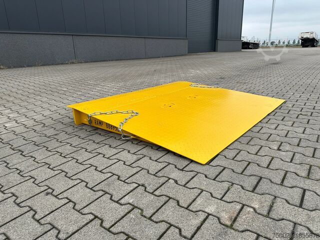 Contentor Onbekend ramp 2m wide / 7.500kg