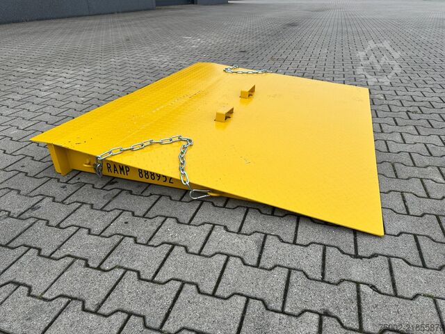 Contentor Onbekend ramp 2m wide / 7.500kg