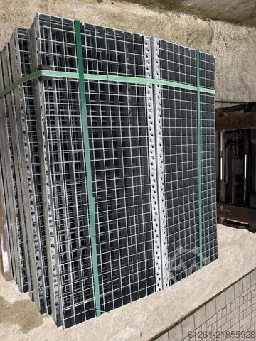 Degrau de metal Treppenstufe verzinkt 900 x 370