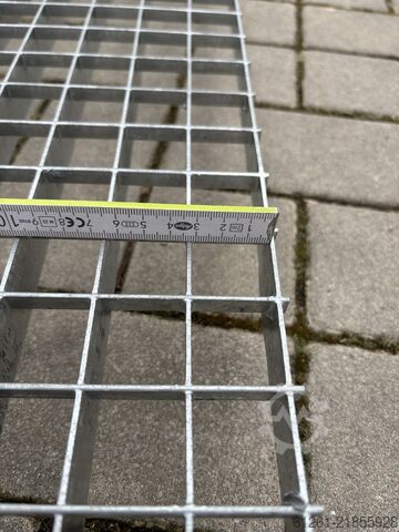 Degrau de metal Treppenstufe verzinkt 900 x 370