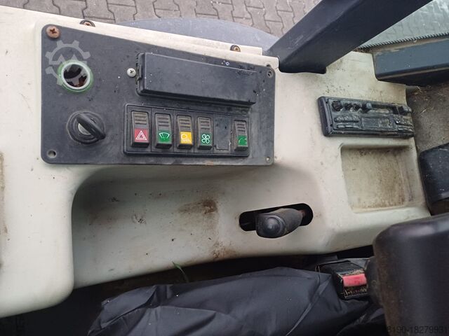 Încărcător pe roți KRAMER 418 4WD ALLRAD