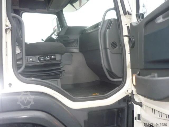Vrachtwagen met kraan Volvo FMX 460 6x4 Euro 5 Tractor *** Whit bridge to ...