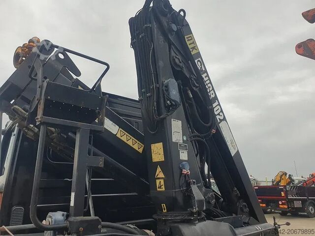 Camião-grua Mercedes-Benz Atego 1928