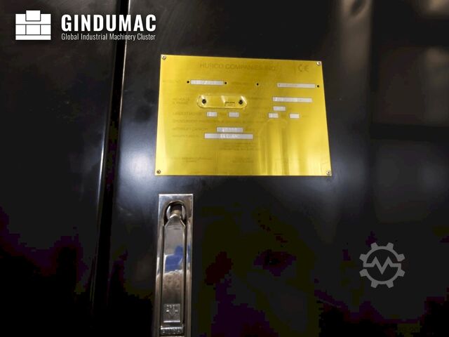 Vertikala Fleroperationsmaskiner Hurco VTXZ