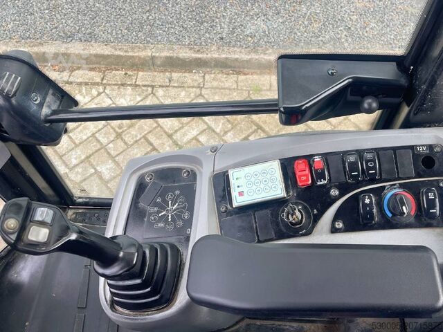 Ładowarka kołowa CAT 906 M 2018