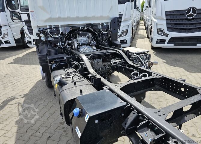 Vrachtwagenchassis Fuso Canter 6C18 4x4 Fahrgestell