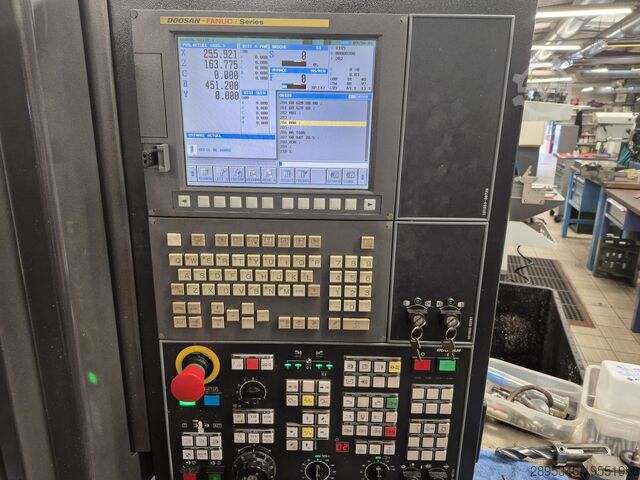 TORNO CNC DOOSAN LYN X220 LSY