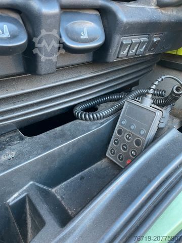 Flatbed truck IVECO EuroCargo 160E25 Pritsche/Kran Euro 6,1.Hand