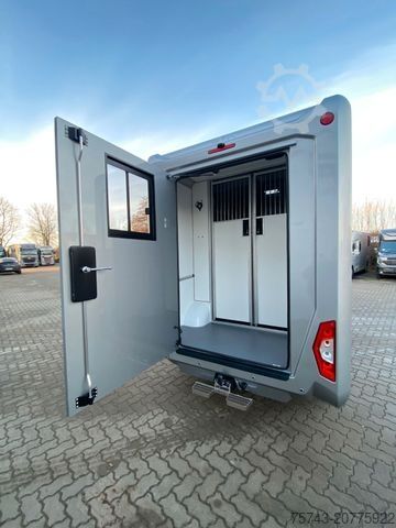 Livestock transporter RENAULT Master STX Haras AUTOM. NEW MODEL 2025
