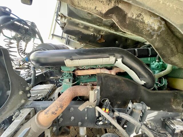 Volvo FH 500 YV2RT40A5JB855299 EURO 6, hidráulica de toma de fuerza, frigorífico, ITV válida hasta e Volvo FH 500 YV2RT40A5JB855299  EURO 6, PTO Hydraulic...