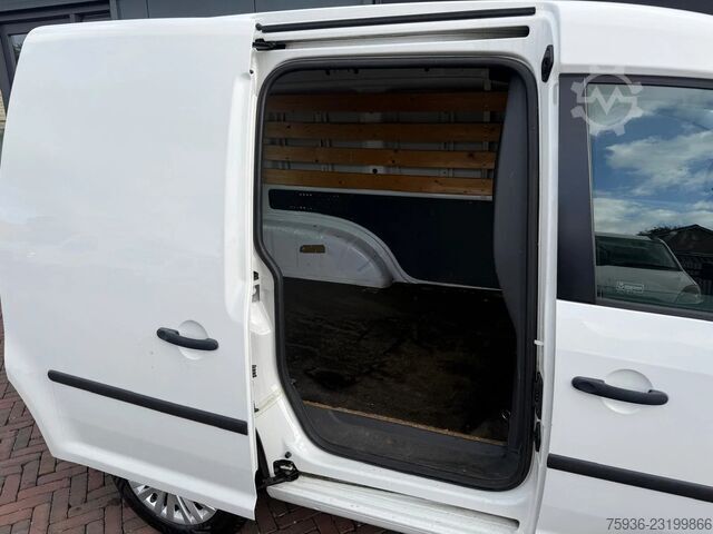 Volkswagen Caddy 1.6 TDI L1 Climatisation Régulateur d’allure Entretien concessionnaire Sellerie dem VW Caddy 1.6 TDI L1 Clima Cruise Dealer Onderhoude...