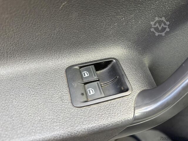 Volkswagen Caddy 1.6 TDI L1 Climatisation Régulateur d’allure Entretien concessionnaire Sellerie dem VW Caddy 1.6 TDI L1 Clima Cruise Dealer Onderhoude...
