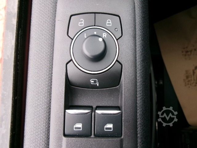 Minibus FORD Tourneo Custom Active 340L1 PHEV AHK Matrix 360K