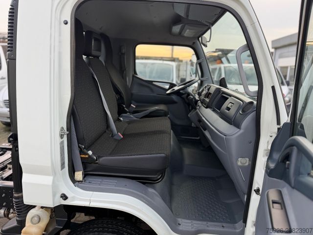 Van chassis MITSUBISHI Canter *Fahrgestell* Automatik*Wenig KM*