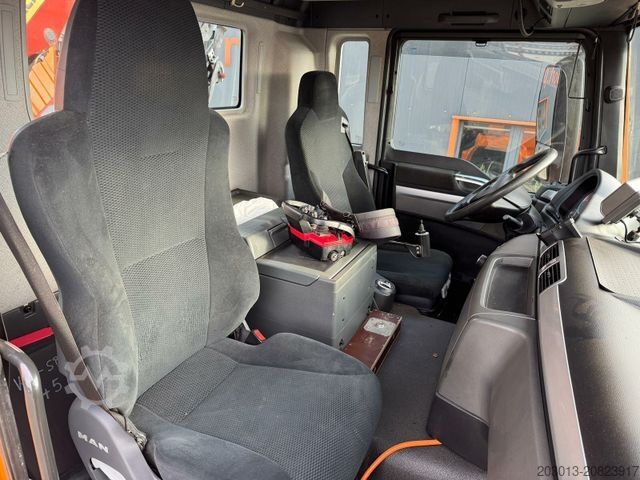 Kiepwagen MAN TGS 18.360 4x4 Kipper Kran PALFINGER Winterd.