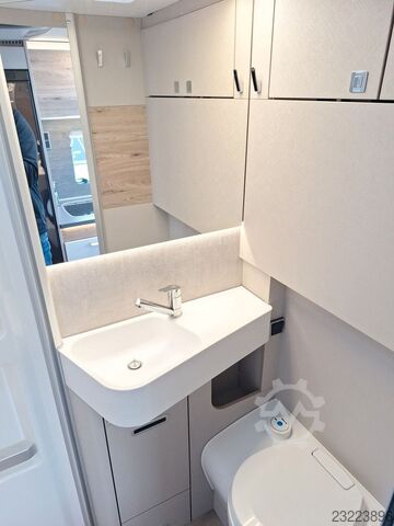 Integrisani kamper HYMER/ERIBA Exsis-i Pure 580 DACHKLIMA, AUTOMATIK, NAVI+RFK