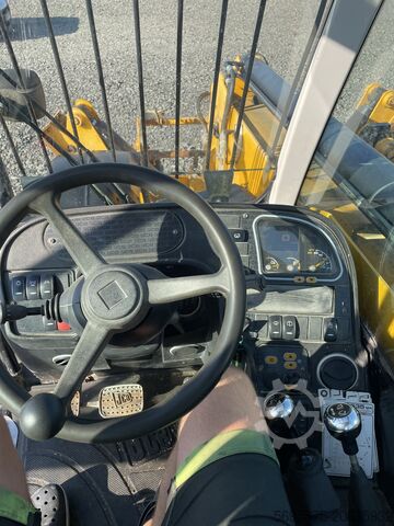 Telescopic loader JCB 535-125 HI-VIZ