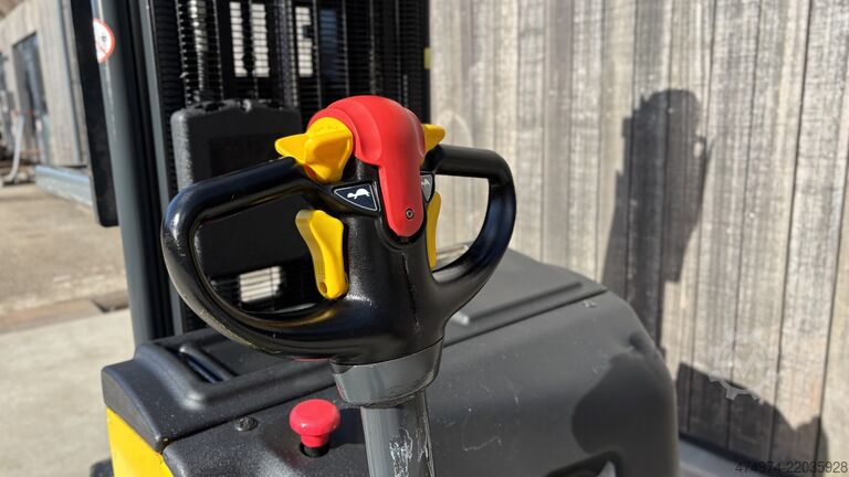 Empilhadeira elétrica tipo paleteira, elevação de 4255 mm Komatsu CNI 14