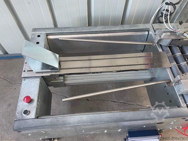 Soco System T-400 – Case sealer with folding unit Soco System F-100-P