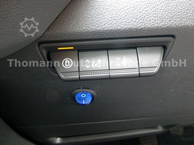Gardinsidad skåpbil RENAULT NEW Master Pritsche Plane Schlafkabine