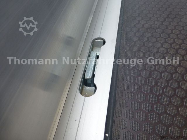 Gardinsidad skåpbil RENAULT NEW Master Pritsche Plane Schlafkabine