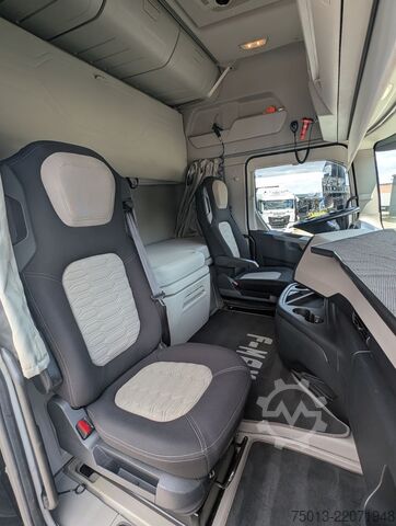 Trattore stradale standard FORD F-MAX 500 in Voll-Ausstattung, Kipphydr. MIETEN?