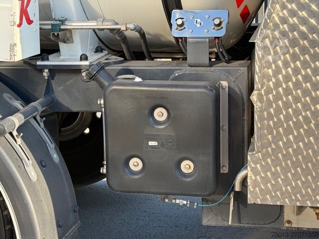 Ημιρυμουλκούμενο βυτιοφόρο KÄSSBOHRER AD-BLUE 28 cbm,Bartec Messanlage,Vogelsang Pumpe