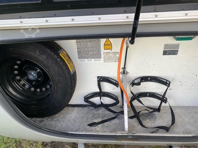 Przyczepa kempingowa HYMER/ERIBA Eriba Feeling 425 inkl. Mover u. Batterie